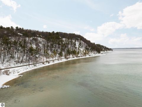 Tiny photo for 3019 Ishpeming Trail, Traverse City, MI 49686 (MLS # 1941166)