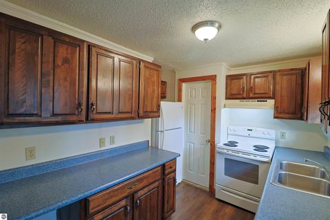 Tiny photo for 310 N Adams, Mt Pleasant, MI 48858 (MLS # 1940275)