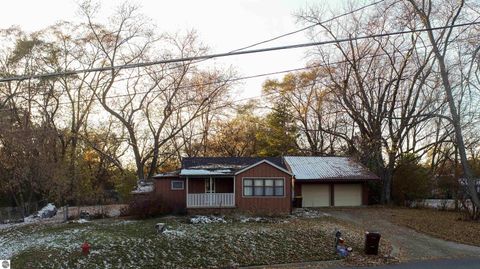 Tiny photo for 1001 N Adams Street, Mt Pleasant, MI 48858 (MLS # 1941348)