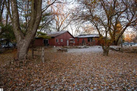 Tiny photo for 1001 N Adams Street, Mt Pleasant, MI 48858 (MLS # 1941348)