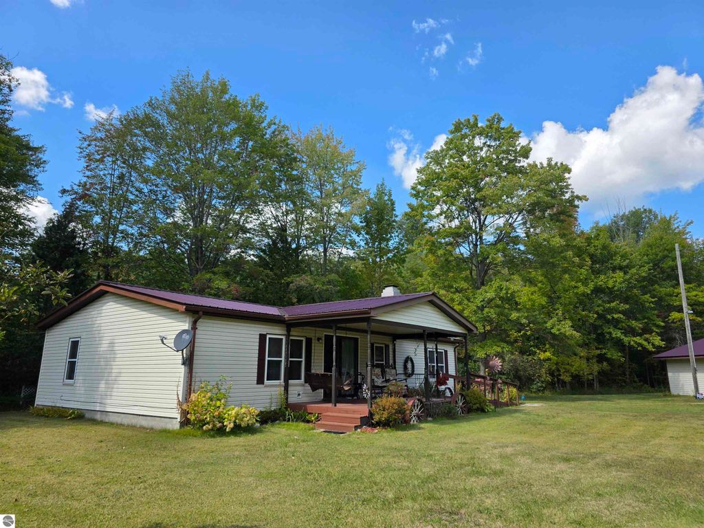 Photo of 6745 Terry Lane, Hale, MI 48739 (MLS # 1938546)