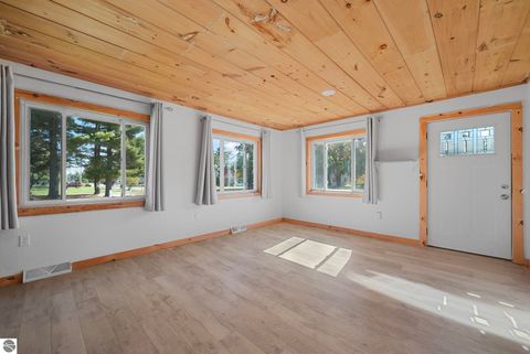 Tiny photo for 1402 Chestnut Street, Cadillac, MI 49601 (MLS # 1940313)