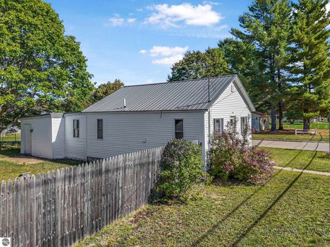Tiny photo for 1402 Chestnut Street, Cadillac, MI 49601 (MLS # 1940313)