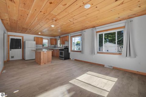 Tiny photo for 1402 Chestnut Street, Cadillac, MI 49601 (MLS # 1940313)