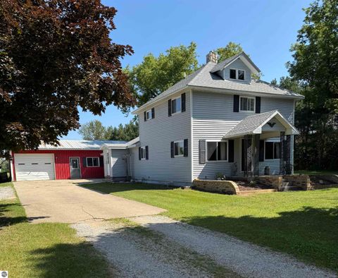 Photo of 4419 E Moorestown Road, Lake City, MI 49651 (MLS # 1939363)