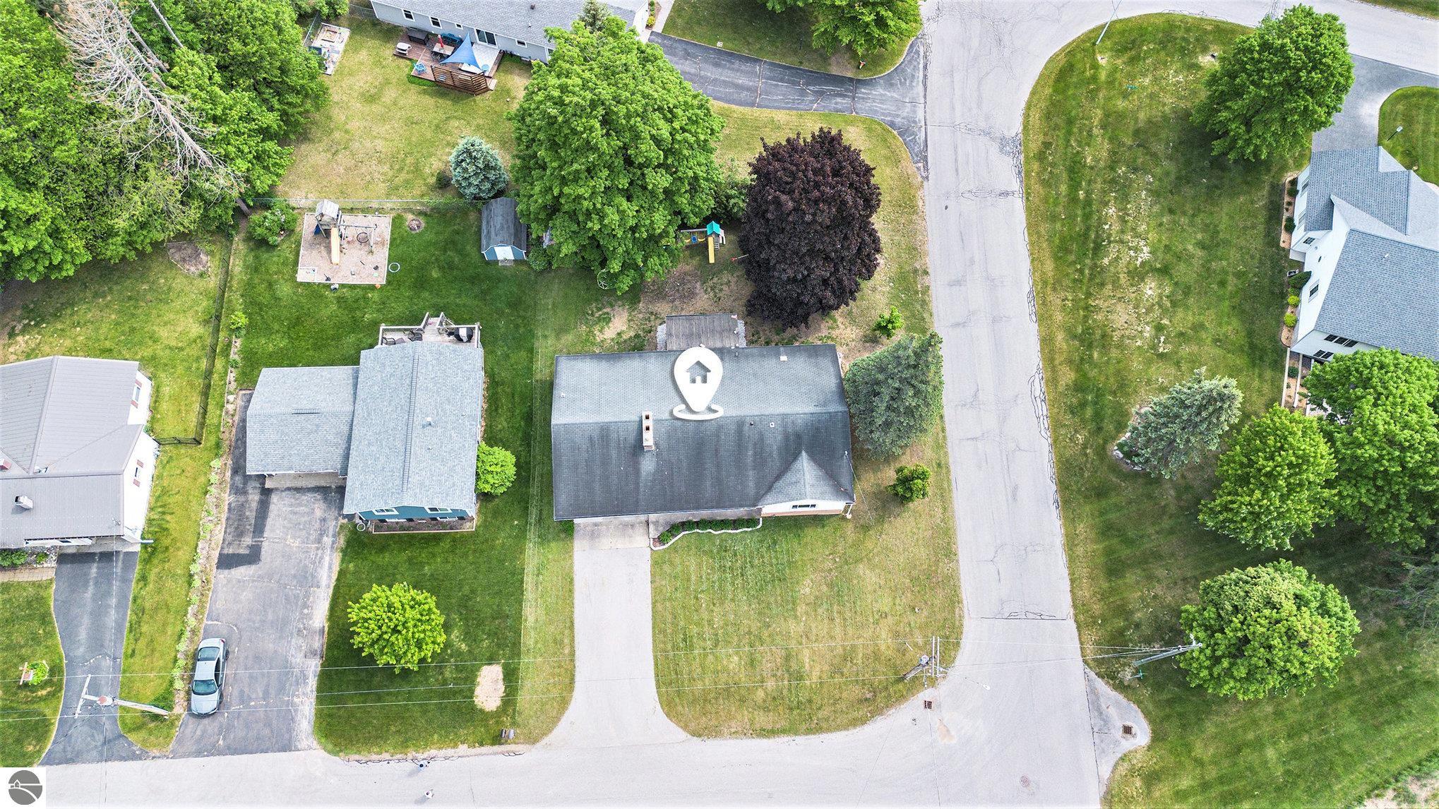 Kingsley, Michigan 49649, United States, 4 Bedrooms Bedrooms, ,3 BathroomsBathrooms,Residential,Active,135821