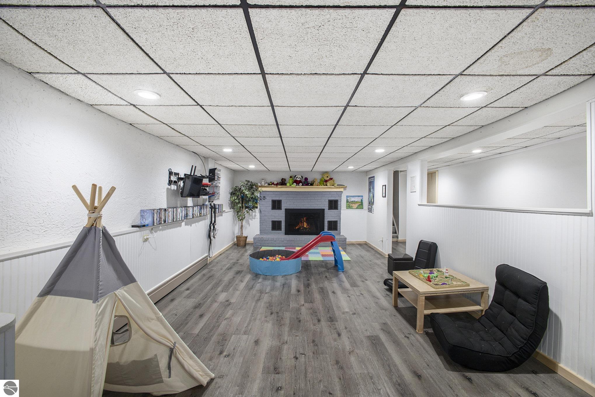 Kingsley, Michigan 49649, United States, 4 Bedrooms Bedrooms, ,3 BathroomsBathrooms,Residential,Active,135821