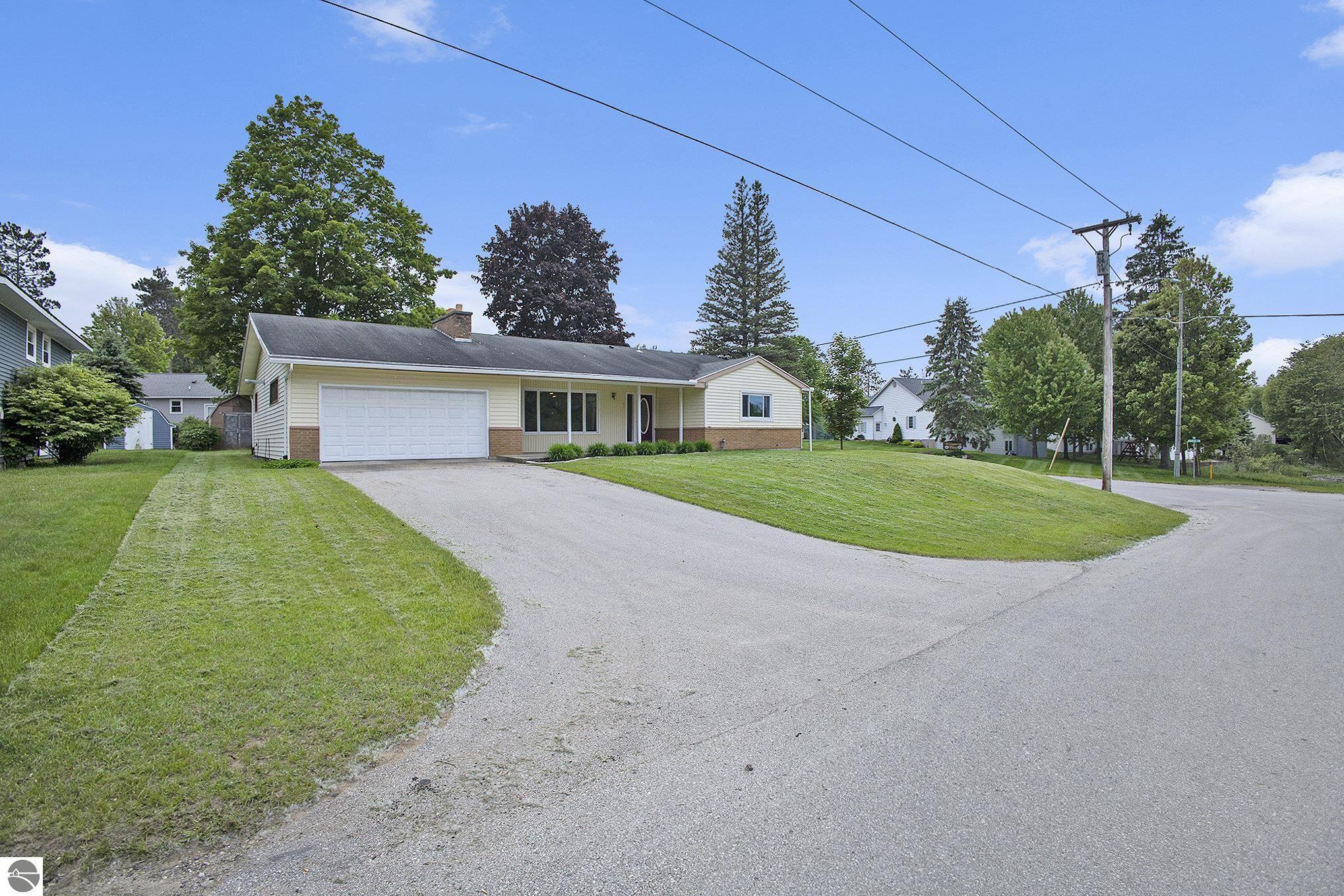 Kingsley, Michigan 49649, United States, 4 Bedrooms Bedrooms, ,3 BathroomsBathrooms,Residential,Active,135821