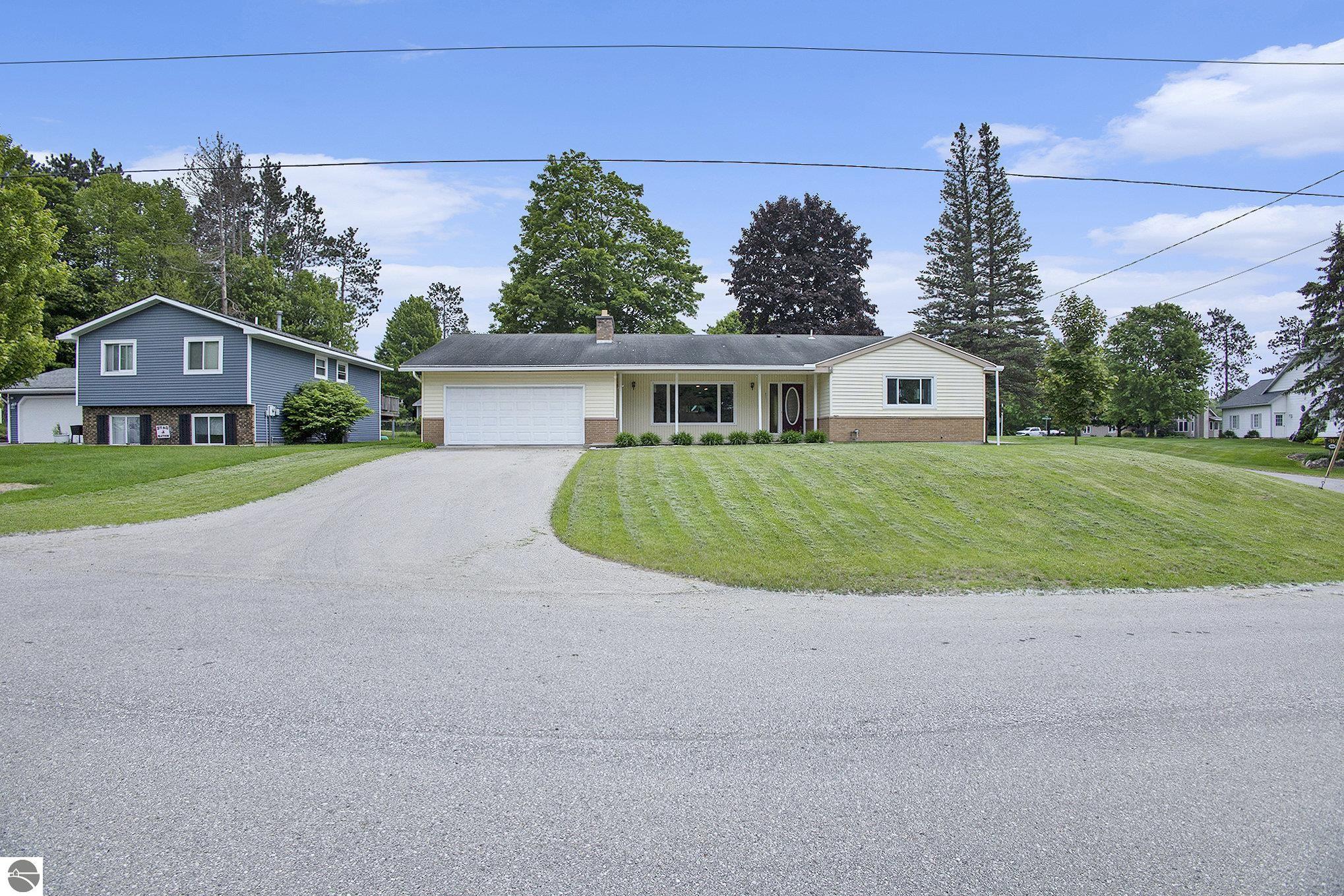 Kingsley, Michigan 49649, United States, 4 Bedrooms Bedrooms, ,3 BathroomsBathrooms,Residential,Active,135821