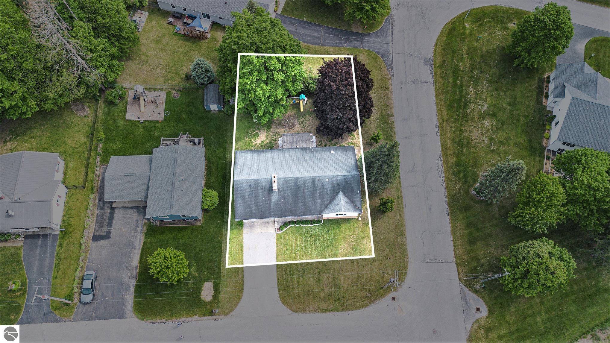 Kingsley, Michigan 49649, United States, 4 Bedrooms Bedrooms, ,3 BathroomsBathrooms,Residential,Active,135821