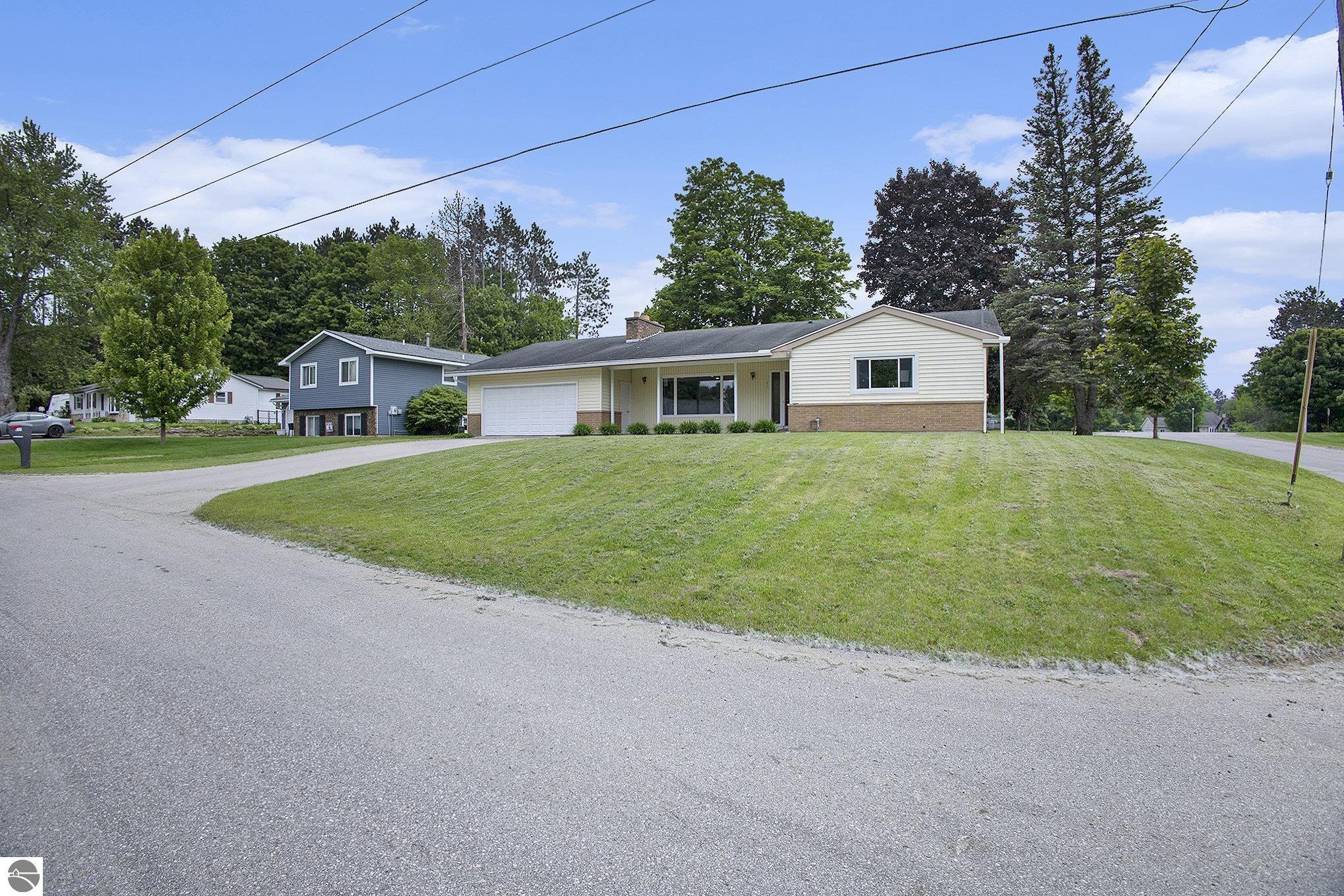 Kingsley, Michigan 49649, United States, 4 Bedrooms Bedrooms, ,3 BathroomsBathrooms,Residential,Active,135821