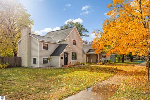 Tiny photo for 221 W Fifteenth Street, Traverse City, MI 49684 (MLS # 1939916)