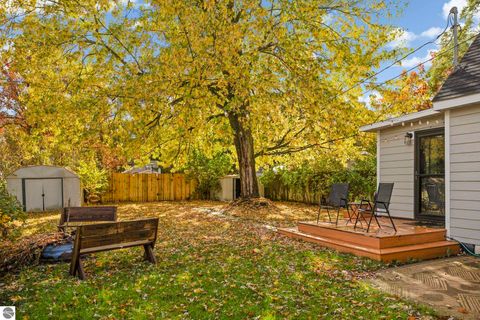 Tiny photo for 221 W Fifteenth Street, Traverse City, MI 49684 (MLS # 1939916)