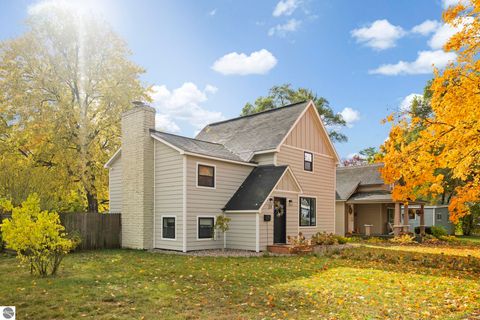 Tiny photo for 221 W Fifteenth Street, Traverse City, MI 49684 (MLS # 1939916)