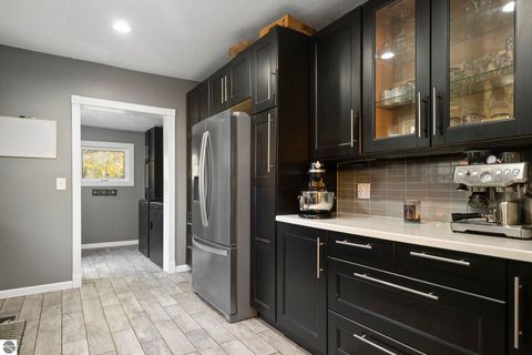 Tiny photo for 221 W Fifteenth Street, Traverse City, MI 49684 (MLS # 1939916)