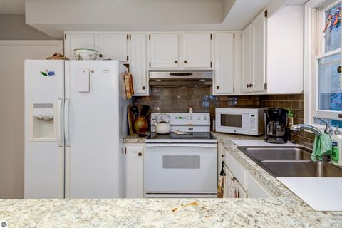 Tiny photo for 7177 Cherrywood Court, Traverse City, MI 49686 (MLS # 1939332)