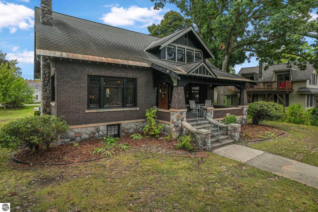 Photo of 530 South Union Street, Traverse City, MI 49684 (MLS # 1939127)