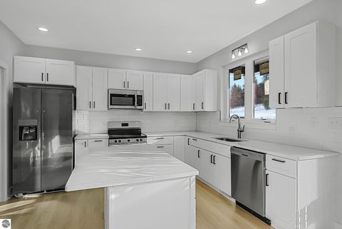 Tiny photo for 1713 Vanderlip Road, Traverse City, MI 49686 (MLS # 1941294)