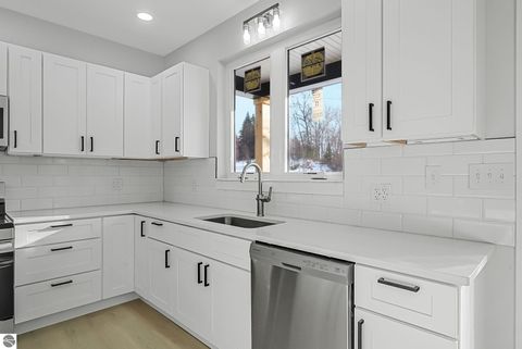 Tiny photo for 1713 Vanderlip Road, Traverse City, MI 49686 (MLS # 1941294)