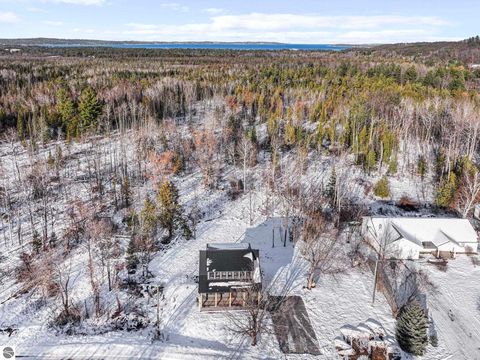 Tiny photo for 1713 Vanderlip Road, Traverse City, MI 49686 (MLS # 1941294)