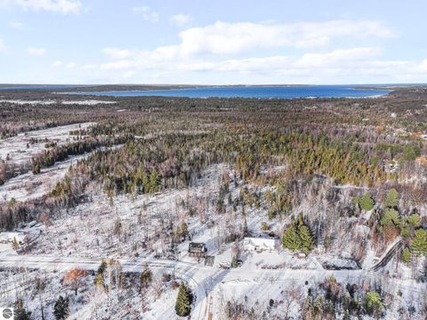 Tiny photo for 1713 Vanderlip Road, Traverse City, MI 49686 (MLS # 1941294)