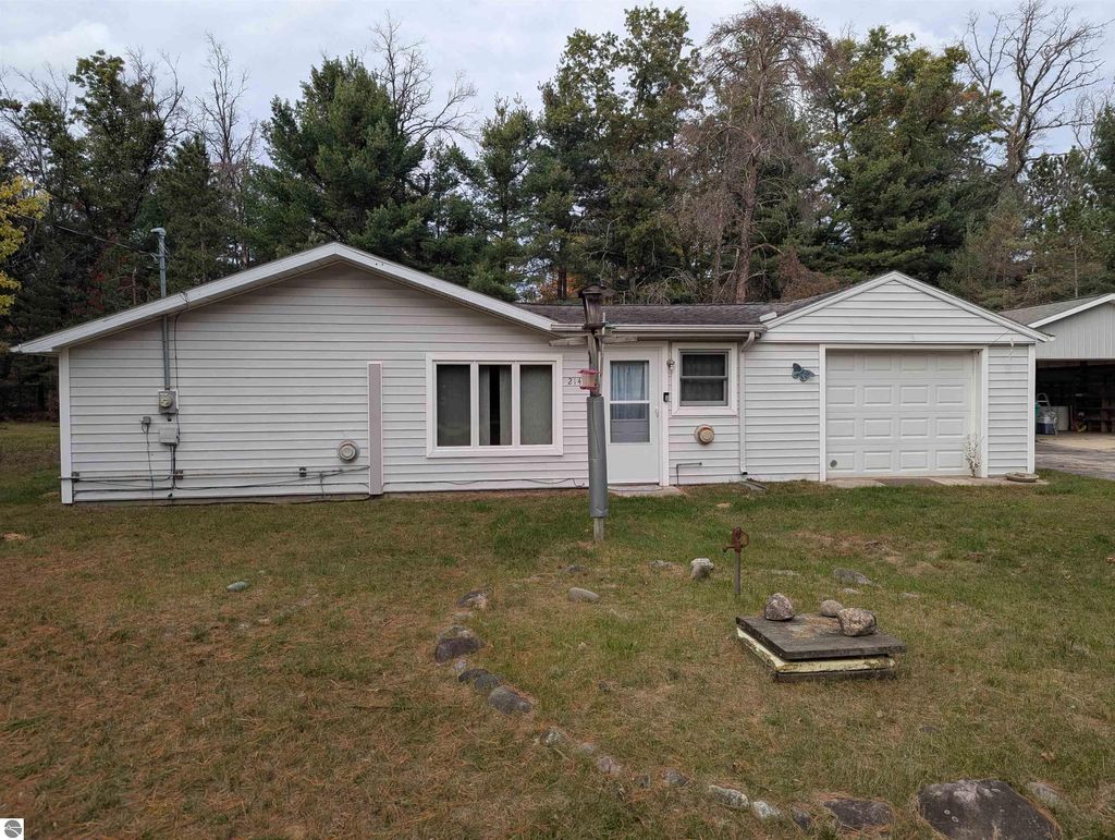 Photo of 2141 Geraldine Street, Prescott, MI 48756 (MLS # 1939556)