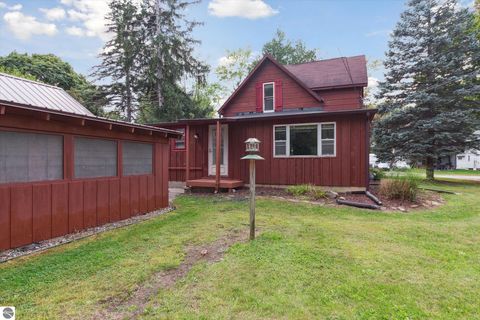 Tiny photo for 131 Moyer Avenue, Alma, MI 48801 (MLS # 1941126)
