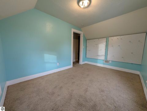 Tiny photo for 822 N River Avenue, Alma, MI 48881 (MLS # 1940666)