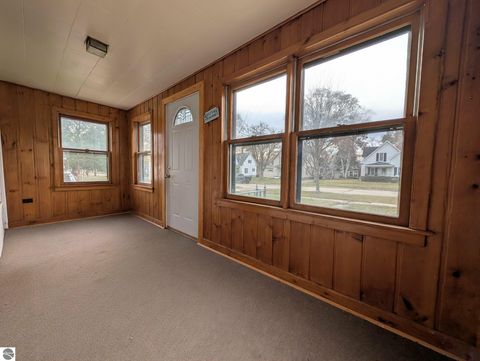 Tiny photo for 822 N River Avenue, Alma, MI 48881 (MLS # 1940666)