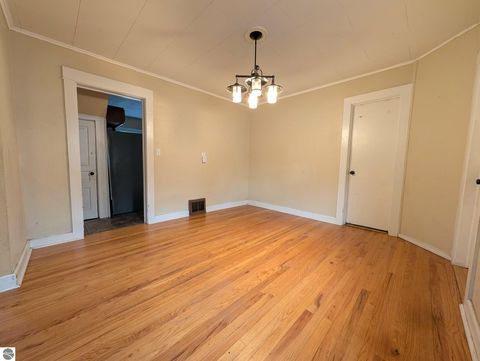 Tiny photo for 822 N River Avenue, Alma, MI 48881 (MLS # 1940666)