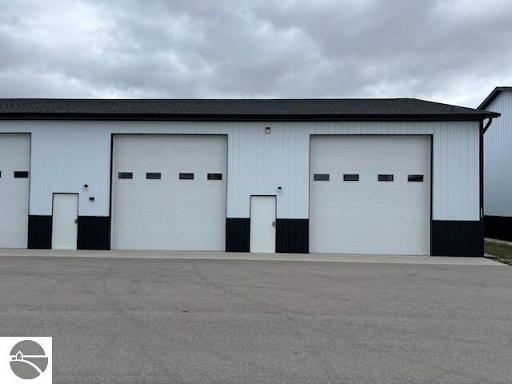 Photo of 4220 Eagles Fly North Trail #55C & 55D, Traverse City, MI 49685 (MLS # 1933115)