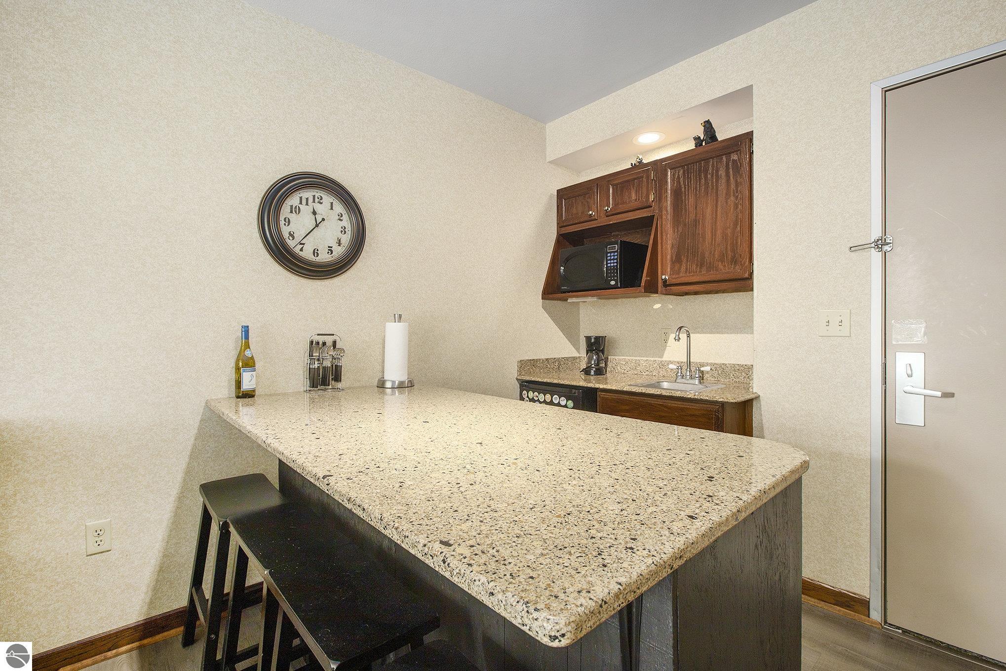 Bellaire, Michigan 49615, United States, 1 Bedroom Bedrooms, ,1 BathroomBathrooms,Residential,Active,181011