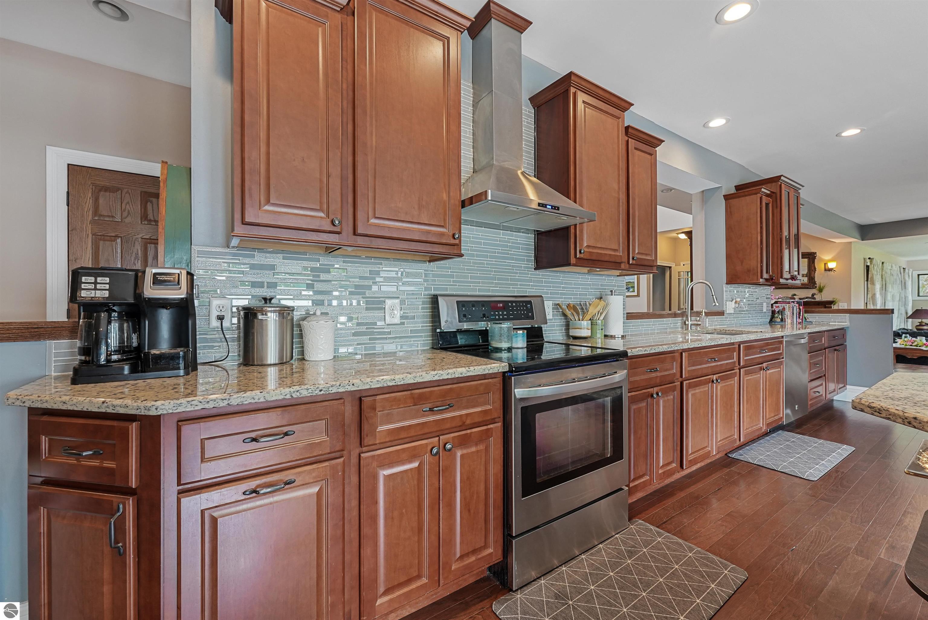 Fife Lake, Michigan 49633, United States, 6 Bedrooms Bedrooms, ,5 BathroomsBathrooms,Residential,Active,151298