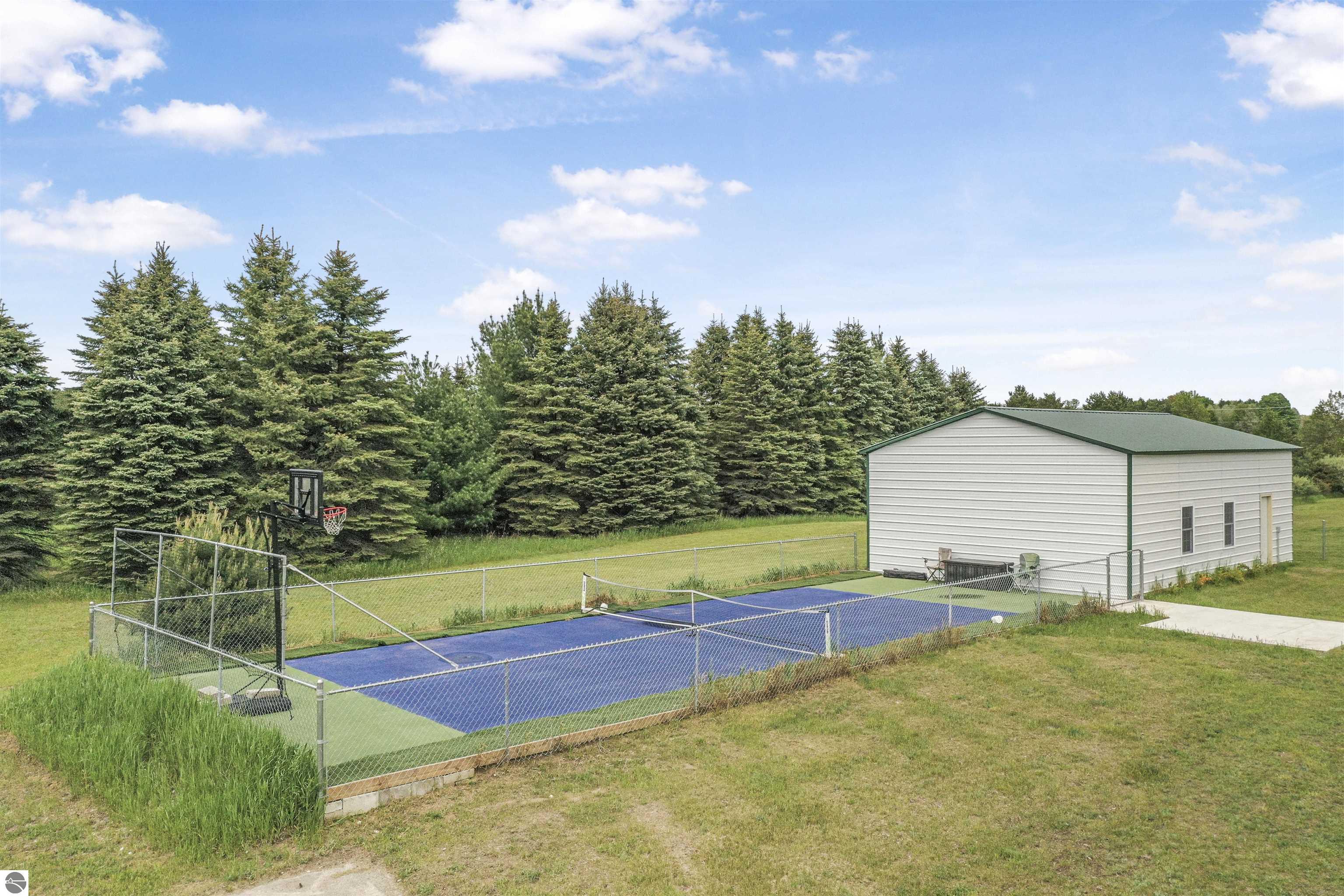 Fife Lake, Michigan 49633, United States, 6 Bedrooms Bedrooms, ,5 BathroomsBathrooms,Residential,Active,151298