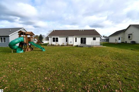 Tiny photo for 7155 Applewood Drive, Charlevoix, MI 49720 (MLS # 1940648)