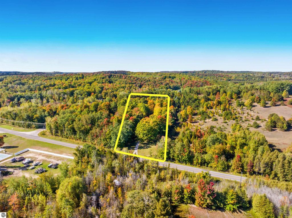 Photo of 3010 S Lake Shore Drive, Lake Leelanau, MI 49653 (MLS # 1939690)