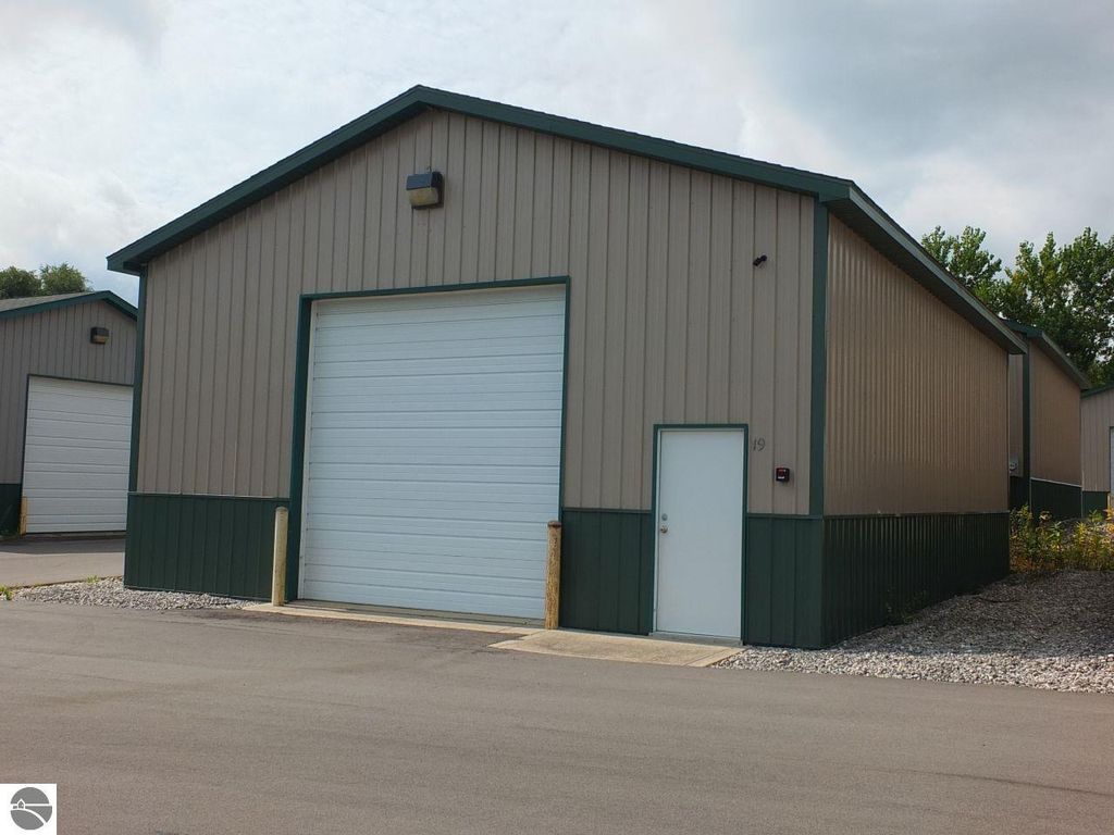 Photo of 1400 McGregor Way, Grawn, MI 49643 (MLS # 1938803)