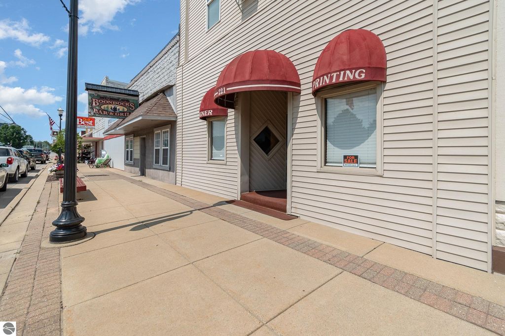 Photo of 221 E Railway Street, Coleman, MI 48618 (MLS # 1926071)