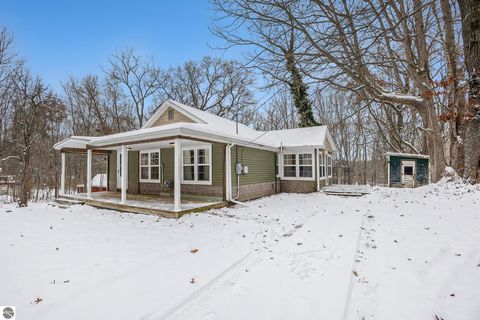 Tiny photo for 11401 Hibner Road, Hartland, MI 48353 (MLS # 1941085)
