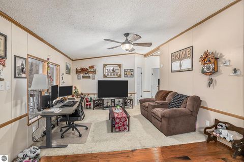 Tiny photo for 11401 Hibner Road, Hartland, MI 48353 (MLS # 1941085)