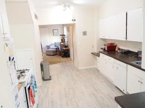 Tiny photo for 811 N River Avenue, Alma, MI 48801 (MLS # 1939553)