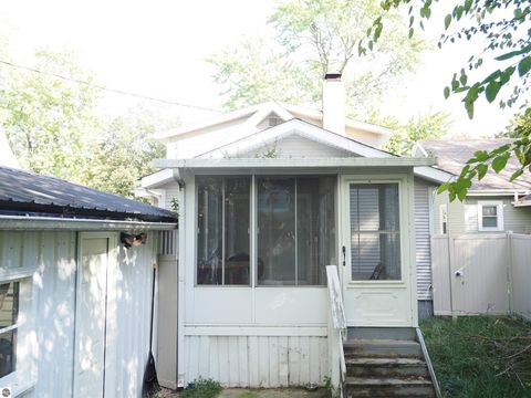 Tiny photo for 811 N River Avenue, Alma, MI 48801 (MLS # 1939553)