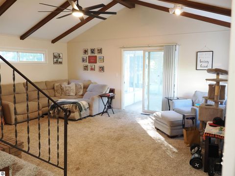 Tiny photo for 811 N River Avenue, Alma, MI 48801 (MLS # 1939553)