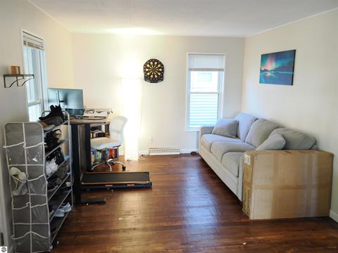 Tiny photo for 811 N River Avenue, Alma, MI 48801 (MLS # 1939553)