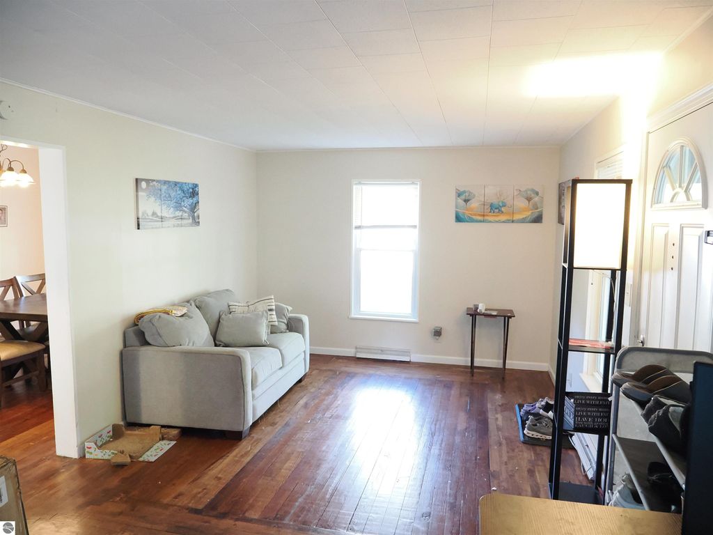 Photo of 811 N River Avenue, Alma, MI 48801 (MLS # 1939553)