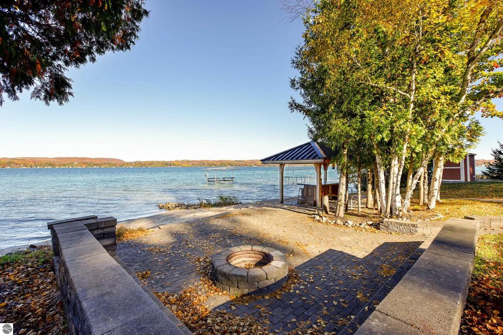 Photo of 6019 Crystal Avenue, Beulah, MI 49617 (MLS # 1940239)