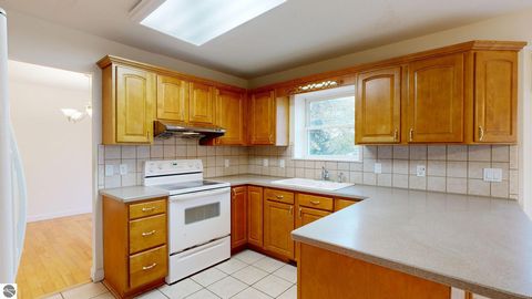 Tiny photo for 1408 Abbey Lane, Mt Pleasant, MI 48858 (MLS # 1940432)