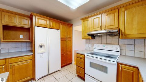 Tiny photo for 1408 Abbey Lane, Mt Pleasant, MI 48858 (MLS # 1940432)