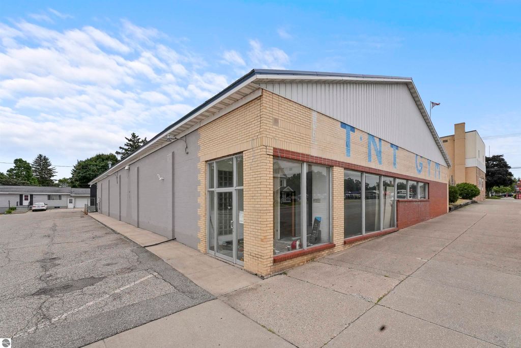 Photo of 310 N Michigan Avenue, Big Rapids, MI 49307 (MLS # 1924552)