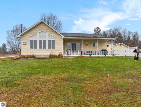 Photo of 137 Brandy Drive, Cadillac, MI 49601 (MLS # 1940825)
